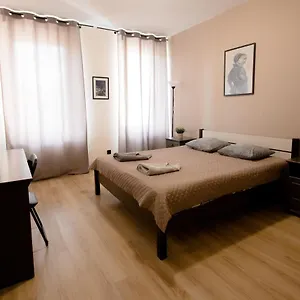 https://hidden-peak-guestrooms.warsawhotelspoland.com